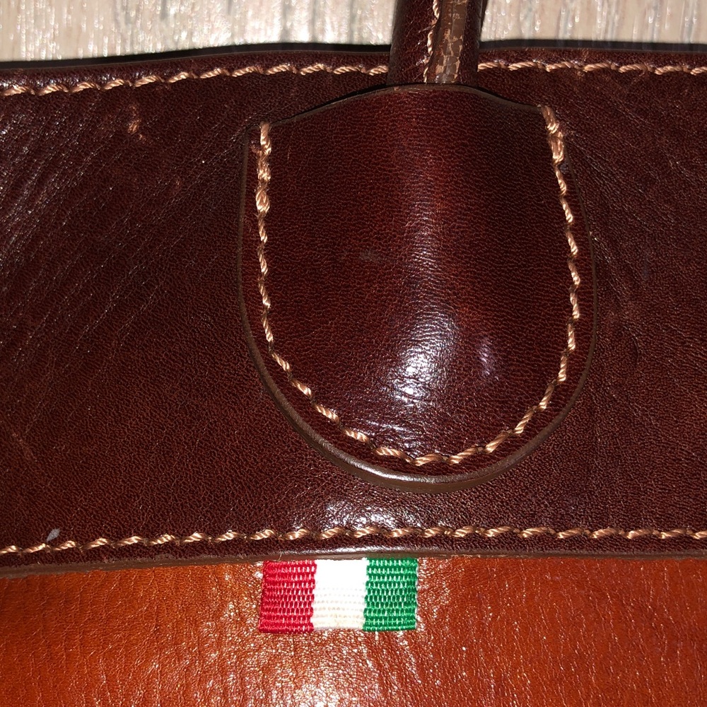 PRICED TO MOVE Florence Italian Leather Two-Tone Brown Tote Bag - Picture 3 of 13